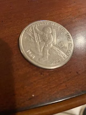 1989 Marshall Islands $5 TONED First Men On The Moon Commemorative Coin • $7