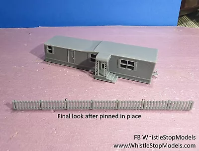 N Scale 6 Ft Tall Picket Fence 5 Pcs Over 25 Inches  N1073 • $9.95