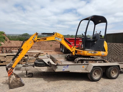 £10495 • Buy 1.8 2 Ton , JCB 8018 CTS, 2015! **1000Hrs Only**Mini Digger. Kubota, Takeuchi 