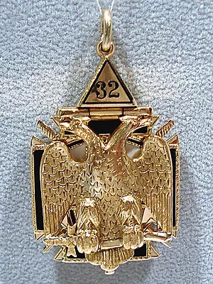 Solid 14k Yellow Gold Enameled Knights Templar 6-sided Masonic Fob • $1634.95