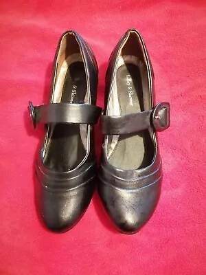 Lilley & Skinner Black Heeled Shoe - Size 7 • £4.99