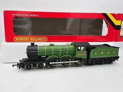 Hornby R866 LNER 4-6-0 Class B12 Locomotive 8509 00 Gauge  • £47.99