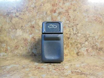 1998-2000 Volvo S70 V70 Sunroof Motor Control Switch Button 9162950 • $8.54
