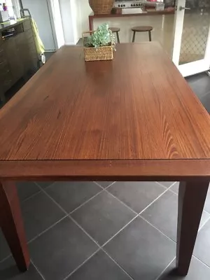 $450 • Buy Wooden DINING TABLE 6-8 PEOPLE