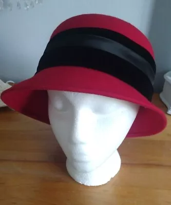 VTG Ladies SOPRATTUTTO CAPPELLI Republica Italiana WOOL FELT HAT Red  ITALY • $40