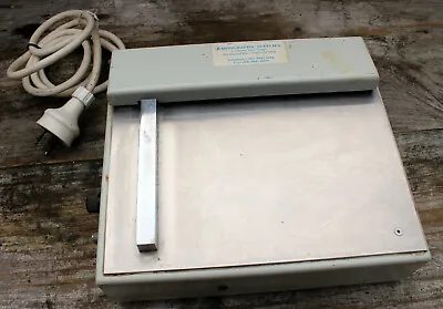 Vintage Old Medical X-Ray Viewing Light Box / Holder By Radiographic Supplies • $45.30