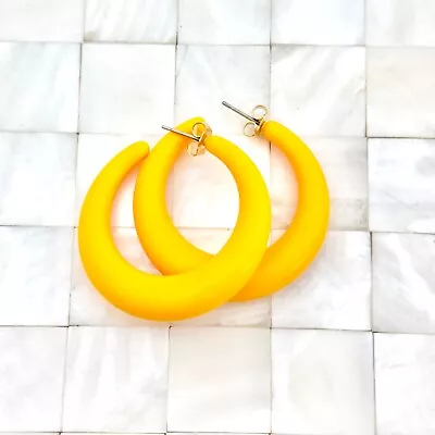 Avon Yellow Hoops Pierced Earrings Plastic The Vintage Strand Lot #1801 • $8.49