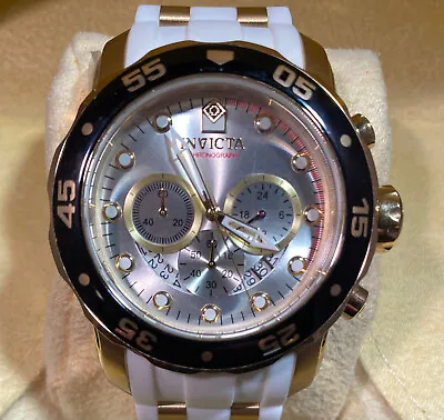 Invicta Mens PRO DIVER SCUBA Chronograph Black Silver Dial White Silicone Strap • $85