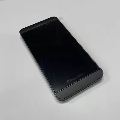 BlackBerry Z10 Unlocked 16GB +2GB GSM 3G LTE WiFi BlackBerry OS 10 -New Sealed • $67