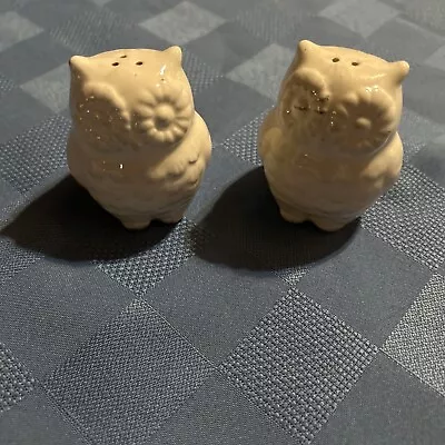 Vintage Set Of 2 Snow Owls White Salt & Pepper Shakers Ceramic W/ Plugs Kitchen • $6