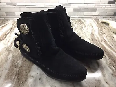 NWOB Minnetonka Black Suede Ankle Boots Tie Close Silver Stamped Adornment 6 • $17