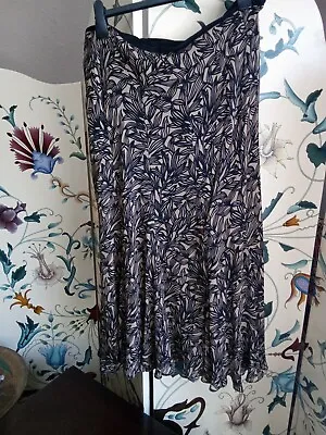 £1.99 • Buy Jaeger, Silk Patterned Skirt, Size 16.