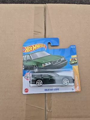 VOLVO 850 ESTATE GREEN Hot Wheels 1:64 **COMBINE POSTAGE** • £5.99