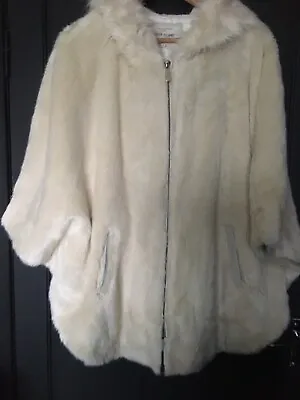 £15 • Buy River Island Faux Fur Cosy Zip Up Coat/cape Size M