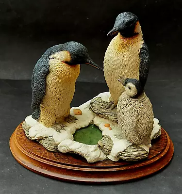 Well Detailed Country Artists Penquin Family Figurine • £25