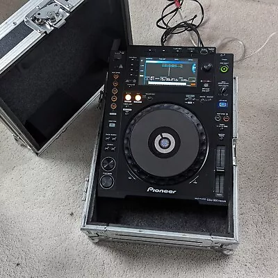 Pioneer CDJ 900NXS + Flight Case • $950