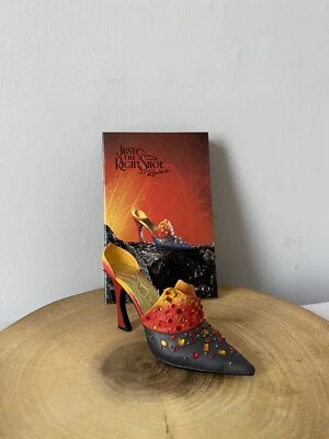 £10 • Buy Just The Right Shoe By Raine Passion’s Flame  In Box June 2001