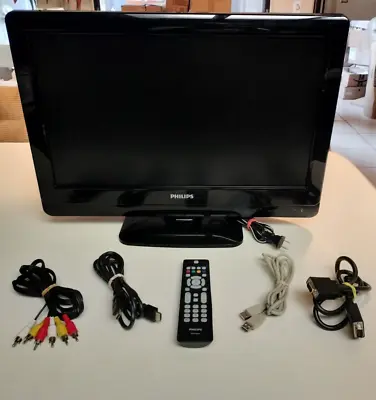 BUNDLE 22  Phillips LCD HDTV/Monitor/RemoteHDMI/VGA/USB/A/V 720p 22PFL3504D/F7 • $69.88