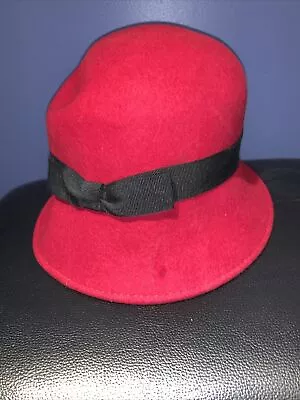 WOMAN AMANDA SMITH Red WOOL FELT FASHION BUCKET HAT VELVET BOW ITALY10”HEAD • $24.90