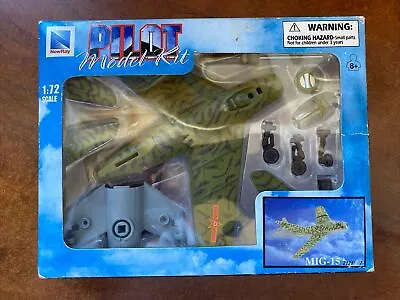 New Ray 1:72 Scale Pilot Model Kit MIG-15 • $10.97