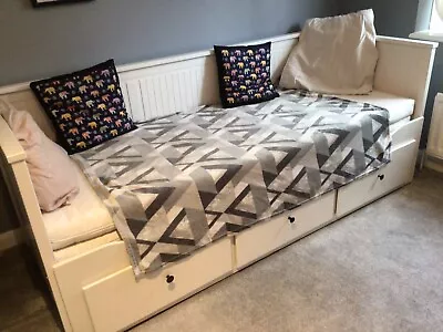 Ikea Hemnes Daybed Day Bed • £150