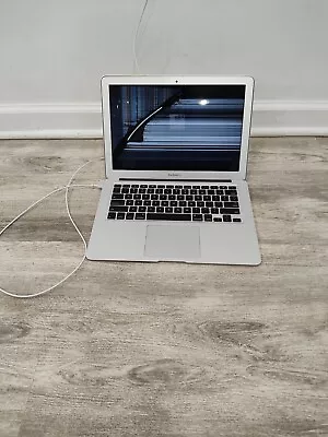 Apple Macbook Air A1466 2017 I5 1.8ghz 8gb Ram 128 SSD DRIVE CRACK SCREEN • $100