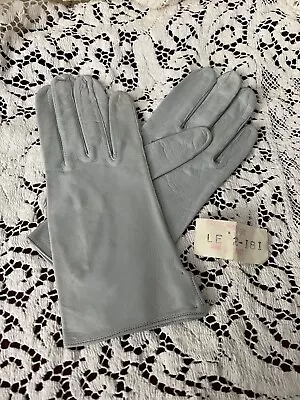 Vintage Sterling Lady Pale Blue Leather Gloves Women's Small 6 Dated 1957 • $12.95