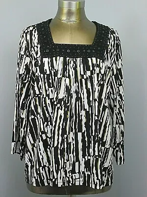 RQT Beaded Blouse Womens Size 1X Chest 46 Black White 3/4 Sleeve 230-21801 • $13.95