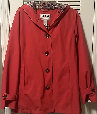 LL Bean Easy-Care Women’s Medium Hooded Lined Spring Mackintosh Red Raincoat • $21