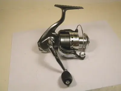 Quantum Array 20 8BB Spinning Reel • $18.99