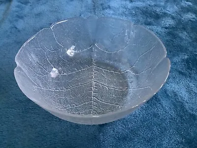 Vintage Large Glass ARCOROC Aspen Serving Trifle Bowl Cabbage Leaf Design 22.5cm • £7.50