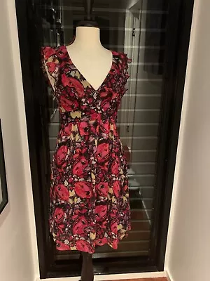 Vintage 100% Silk Dress Size 10 • $19.95