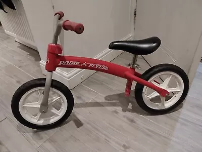 Radio Flyer 800 Glide & Go Age 2.5 To 5 Year Old Kids Beginner Balance Bike Red • £12