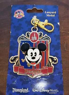 Disneyland Collector Lanyard Medal With Mickey And Castle 2011 New!! • $28.88