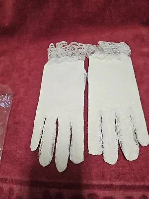 Women's White Lace Hand Gloves One Size • $6