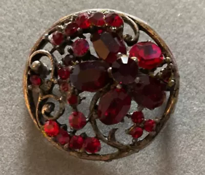 Vintage Gold Tone Small Openwork Circle Brooch With Deep Red Rhinestones 050124 • $9.99