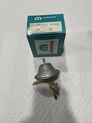 NOS Mopar 2098664 1963-68 Dodge Plymouth 170 225 6 Cylinder Distributor Vacuum • $25