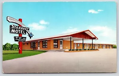 Waukegan IL~Star Dust Motel~Shooting Star Googie Sign~1950s Roadside Postcard • $8