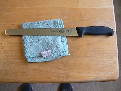R.H. FORSCHNER Co. Victorinox Bread Knife 40640 - 10 Inch Blade - Switzerland • $24.99
