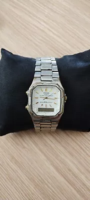 Vintage 1970's Men's Pulsar Quartz Watch  • $30