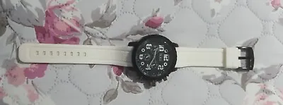 IEKE Watch (Black And White) • £19