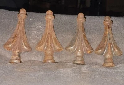$40 • Buy Vintage Lot Of 4 Fleur De Lis Finial Cast Iron Old Patina Fence Topper ~ Lot 3