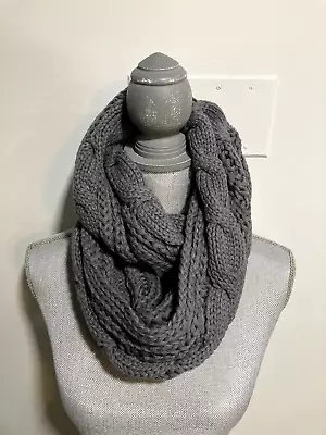 Grey  Infinity Scarf • $5