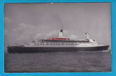 Original Postcard Size RP  Cunard Line QUEEN ELIZABETH 2 • £1.25