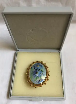 VINTAGE Gold Tone Porcelain Ceramic Blue Flowers Oval Brooch Pin BOXED • £6.99