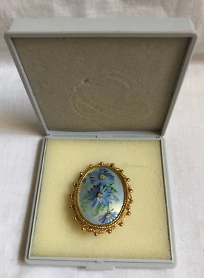 VINTAGE Gold Tone Porcelain Ceramic Blue Flowers Oval Brooch Pin BOXED • £6.99