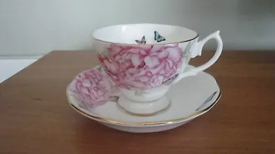 Royal Albert Miranda Kerr Friendship Tea Cup & Saucer • $26.99