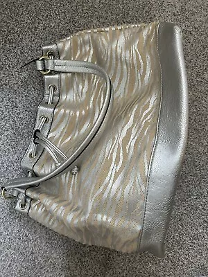 Kate Landry Silver Zebra Print Large Hobo Handbag Euc • £27.02