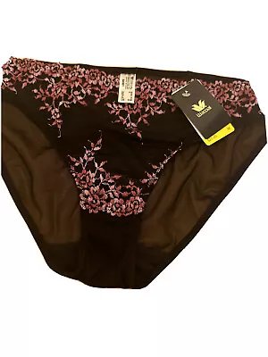 Wacoal Embrace Lace  Panty Medium Bikini   Black / Berry • $25