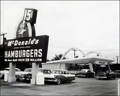 McDonald's Restaurant Photo 8X10  - 1950's Des Plaines Illinois Speedee Kroc • $7.95